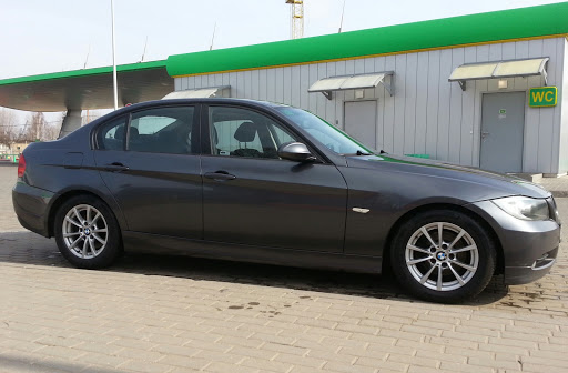 BMW style 390 wheel